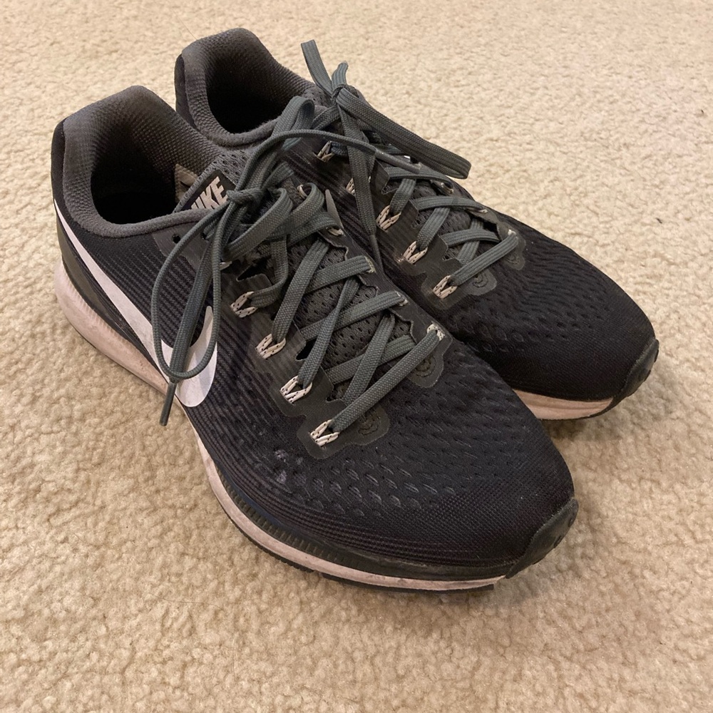 Nike Women’s Zoom Pegasus 34 Black Running Shoes